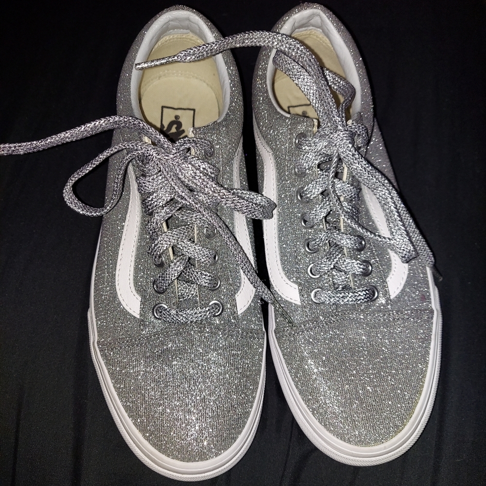 UNISEX VANS (M)8.5(W)10 NWOT